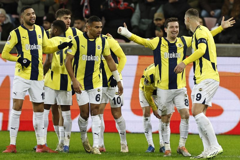 Nhận định soi kèo Kocaelispor vs Fenerbahce lúc 00h00 ngày 03/02/2026